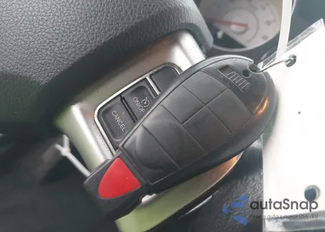 2013 Dodge Challenger Sxt z USA, uszkodzony, nr VIN 2C3CDYAG2DH704475